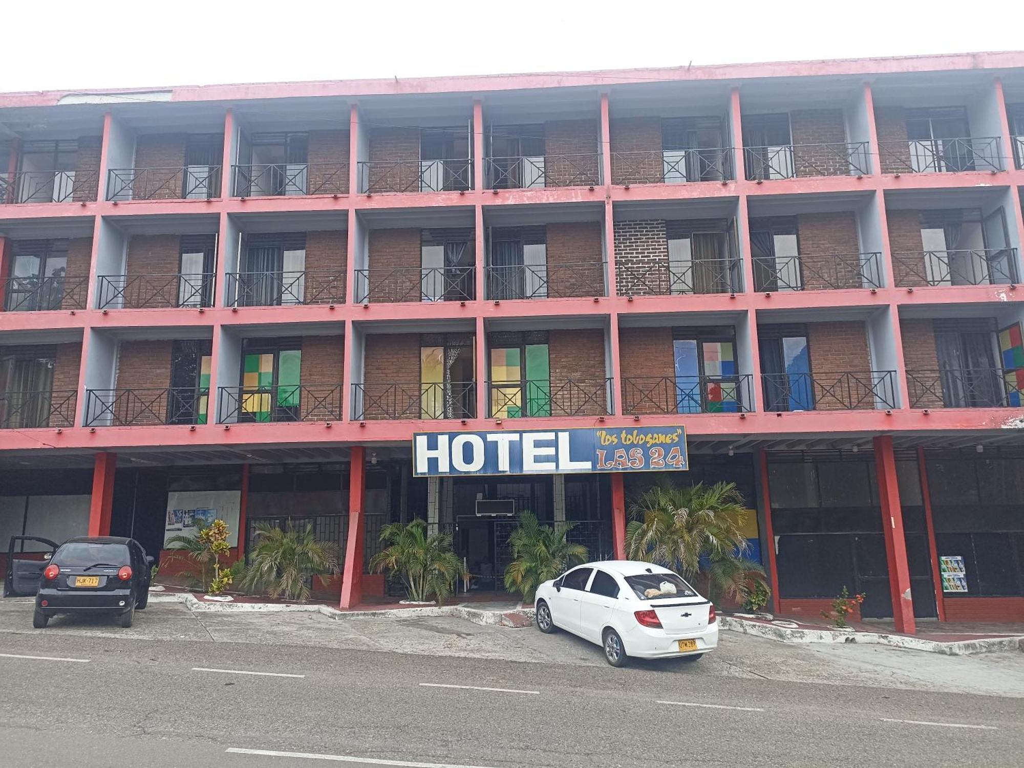 Hotel Los Toboganes Honda  Zewnętrze zdjęcie